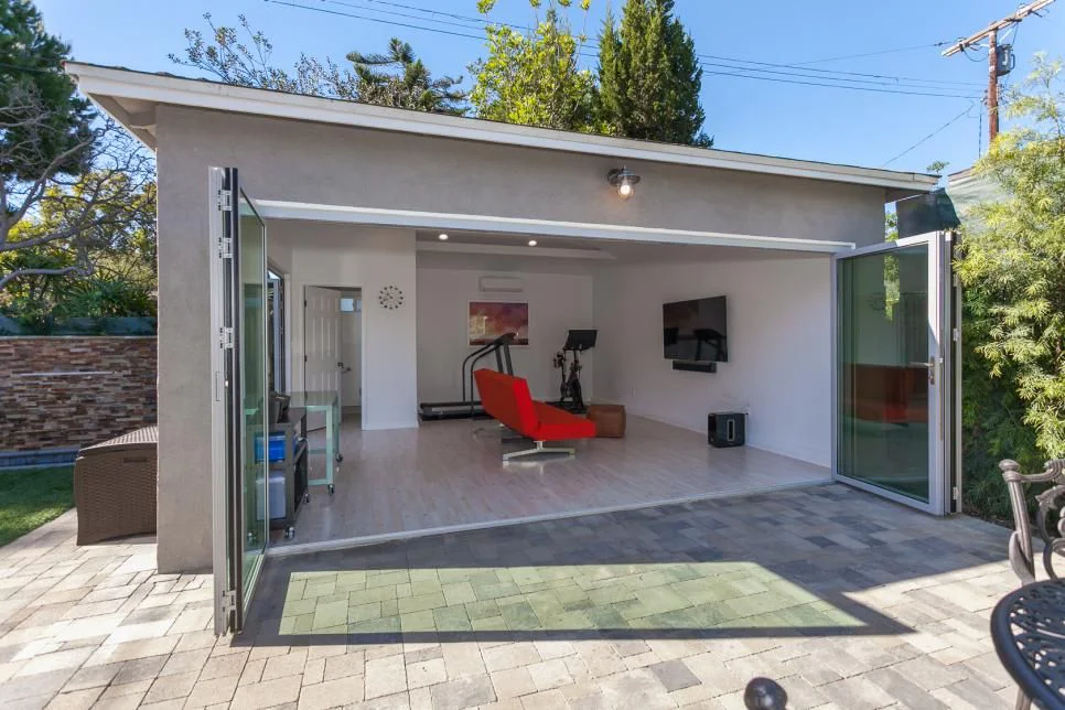 Garage conversion transformed into usable room